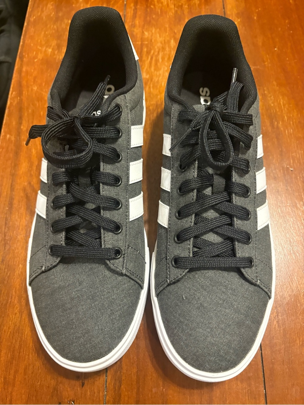 Adidas Daily 3.0 Men's Size 10 Grey Canvas Low Top Sneakers IF4496 3-Stripes - Picture 2 of 6
